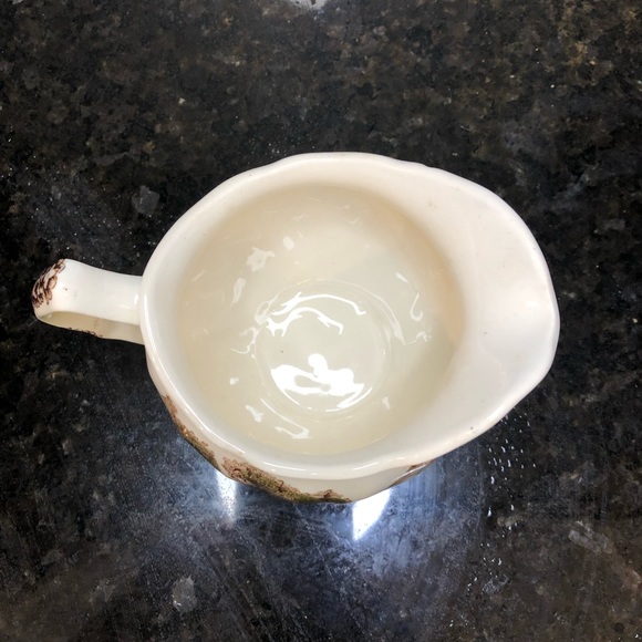 Vintage Johnson Brothers The Old Mill Pattern Creamer. - Picture 3 of 11